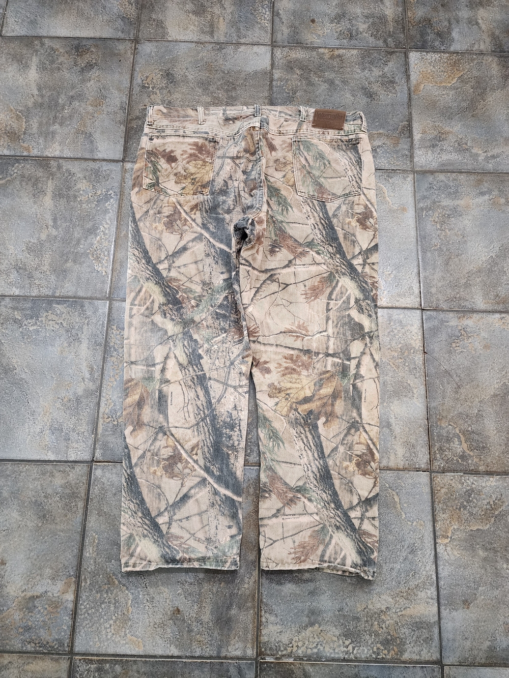 Vintage Y2K Wrangler Pro Gear Men's 42x28 Realtree AP Camo Hunting Pants